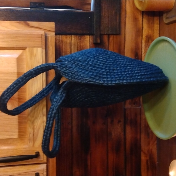 Susie Essential Handbag - Picture 3 of 8